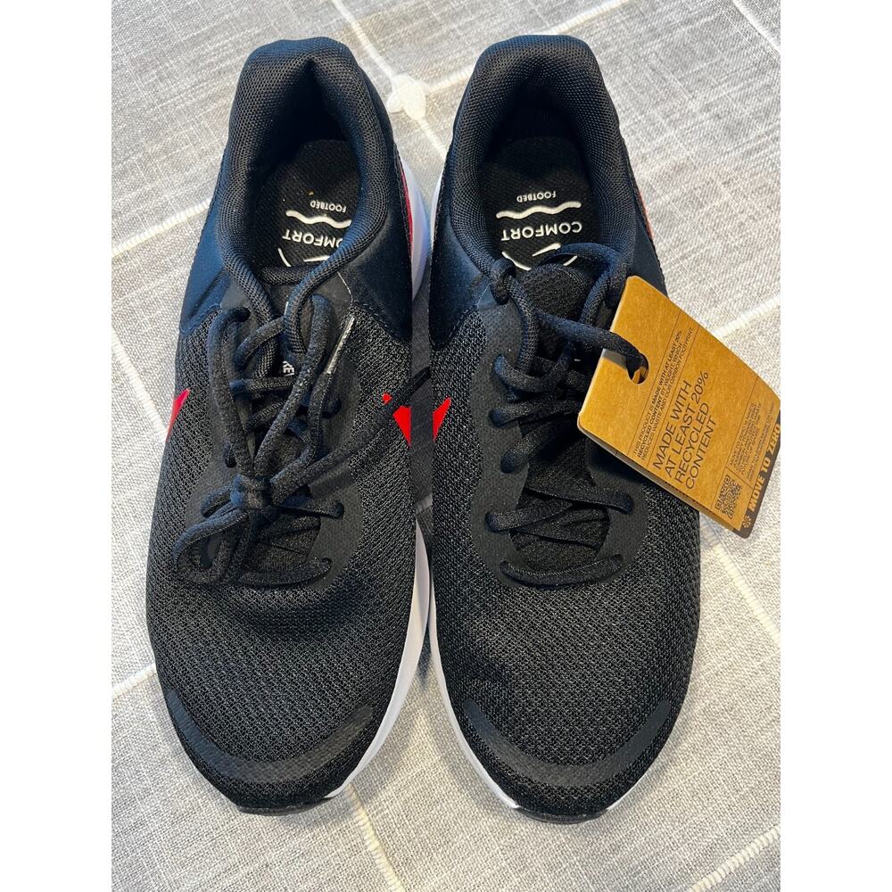 Nike Revolution 7 Black University Red - Size 7